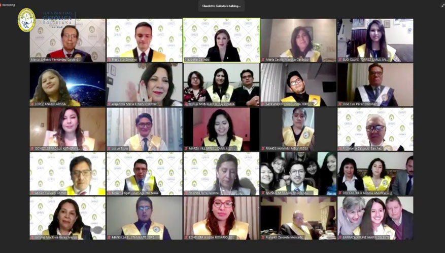 Nuevos profesionales graduados de la Universidad Católica Boliviana “San Pablo