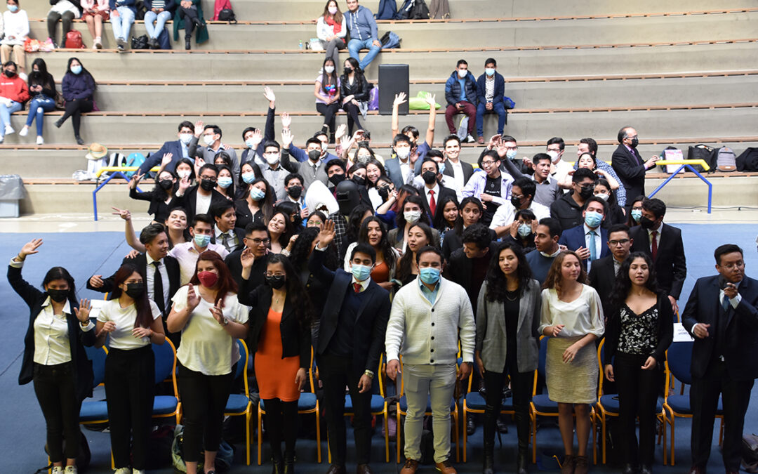 La UCB posesiona a los nuevos Centros de Estudiantes