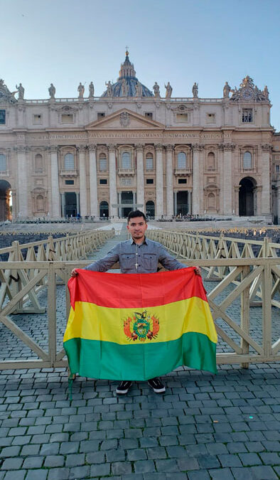 Bryan Vela Saavedra: Nombrado Embajador de la Paz de Bolivia