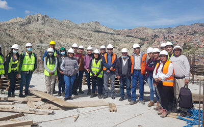Estudiantes de Ing. Civil y Arqutectura visitaron “La Torre Shalom”