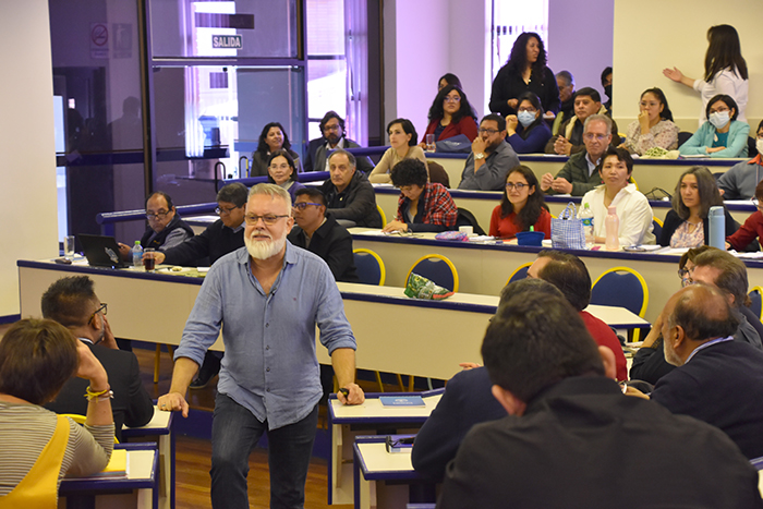 Hernán Aldana: “La mejor estrategia de enseñanza en el aula, es la pasión”