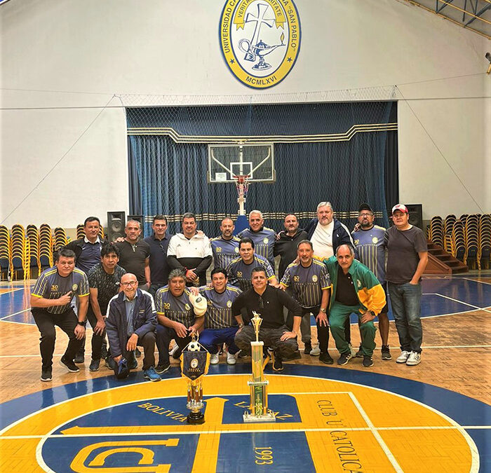 31 años después deportistas de la Cato se reencontraron en la universidad