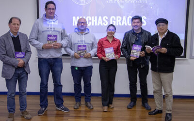 UNA NUEVA PROFESIONAL SE GRADUÓ CON HONORES DE LA UCB CON TRABAJO DIRIGIDO EN LA FUNDACIÓN CULTURAL BCB