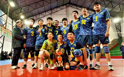 El equipo de voleibol varones de la Cato se coronó como campeón en la Asociación Municipal de Voleibol de La Paz – AMVLP