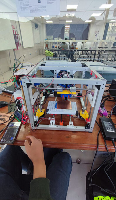 Estudiantes de Ingeniería Mecatrónica presentaron sus proyectos de grado en un Workshop