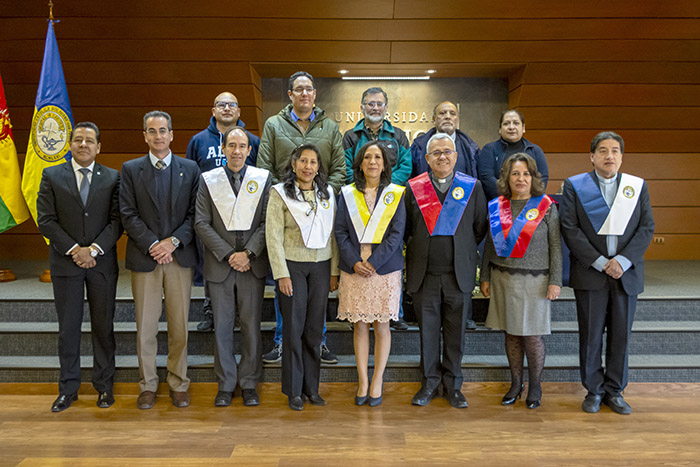 Posesión de la PhD. Jessica Doris Lanza Butrón