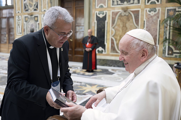 Papa Francisco distingue a la U.C.B. por su historia, calidad educativa y servicio eclesial