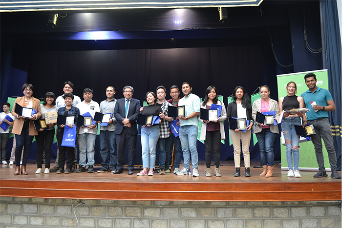 La Facultad de Ingeniería U.C.B., llevó a cabo la 20° Versión de la Feria Universitaria de Ciencia y Tecnología (FUNCTEC) y la Primera Feria de Emprendedores de Graduados de Ingeniería.