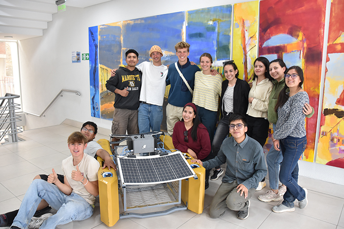 La U.C.B. y la Universidad Católica de Louvain de Bélgica se unen para luchar contra la Contaminación del Lago Titicaca y la cuenca Katari con el Vehículo Acuático “INTI”