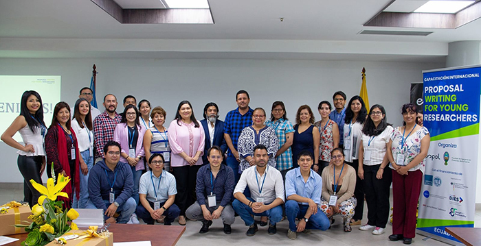 Docente investigadora del CINAES (Ingeniería Ambiental) participa en una capacitación internacional en Ecuador