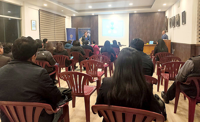 U.C.B. Oruro inicia sus actividades académicas con 65 estudiantes en diplomado en formación docente