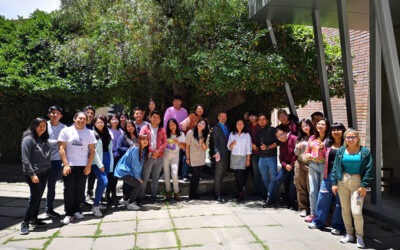 Agregado de Cultura de la Embajada de Estados Unidos Visita uno de los Cursos Intensivos de Inglés de Verano