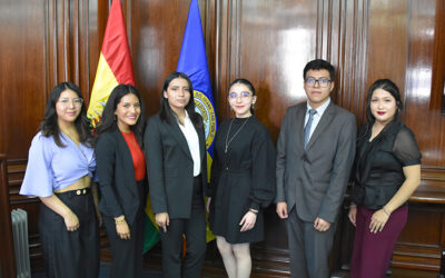 Graduación por Excelencia en Ingeniería Comercial y Marketing y Medios Digitales