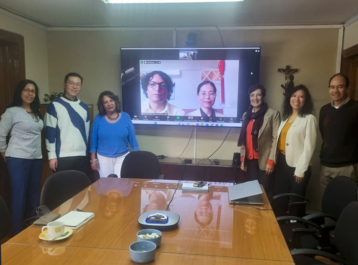 Autoridades de la U.C.B. y el Centro de Idiomas dan una cálida bienvenida a profesor de mandarín del Instituto Confucio