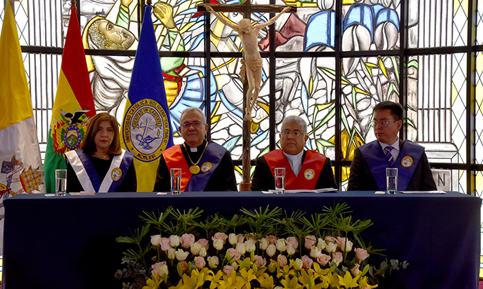 Rector nacional en el 58 aniversario de la U.C.B.: “Gracias a todos los que son capaces de trabajar con ilusión”