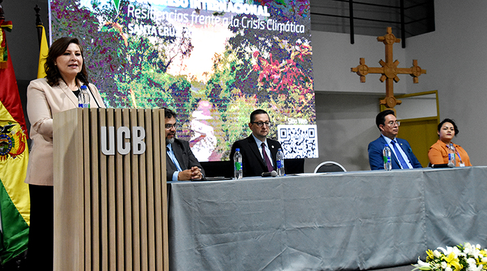 La U.C.B. forma generaciones para la lucha contra la crisis climática