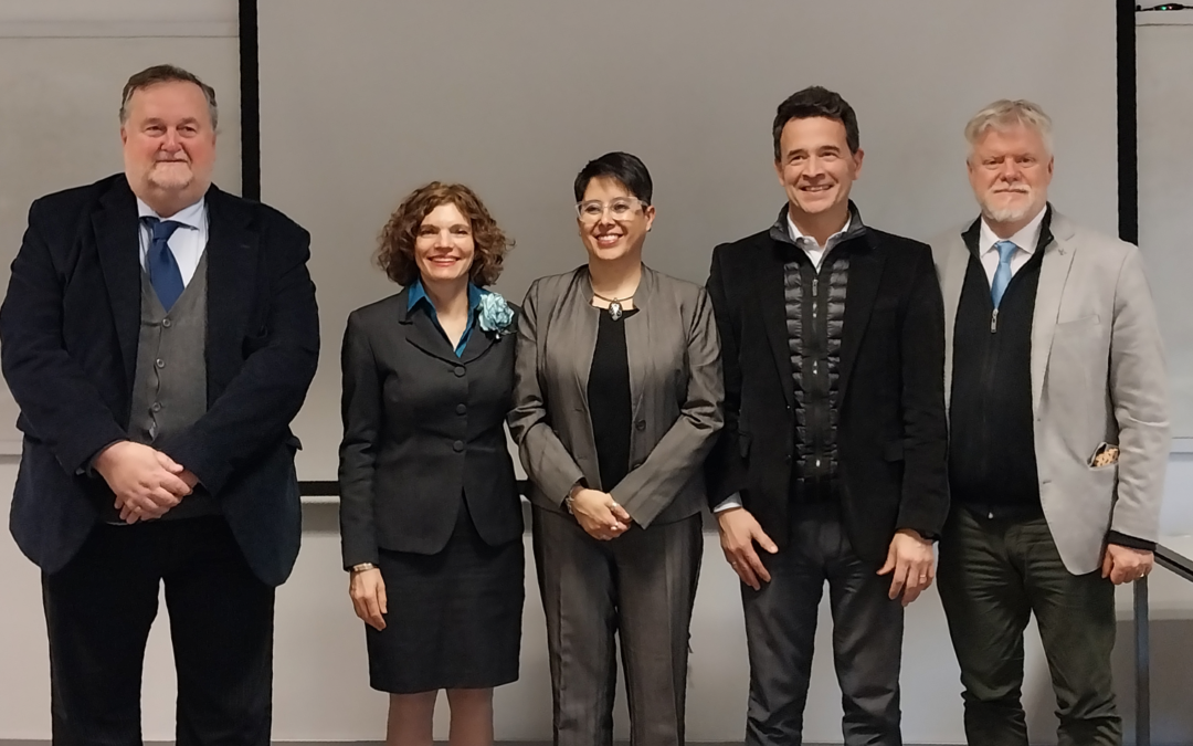 Docente de la Carrera de Derecho obtiene calificación 10/10 en su tesis doctoral