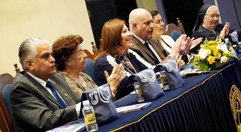 La U.C.B. Sede Cochabamba lanza tres nuevas carreras con enfoque innovador y compromiso social