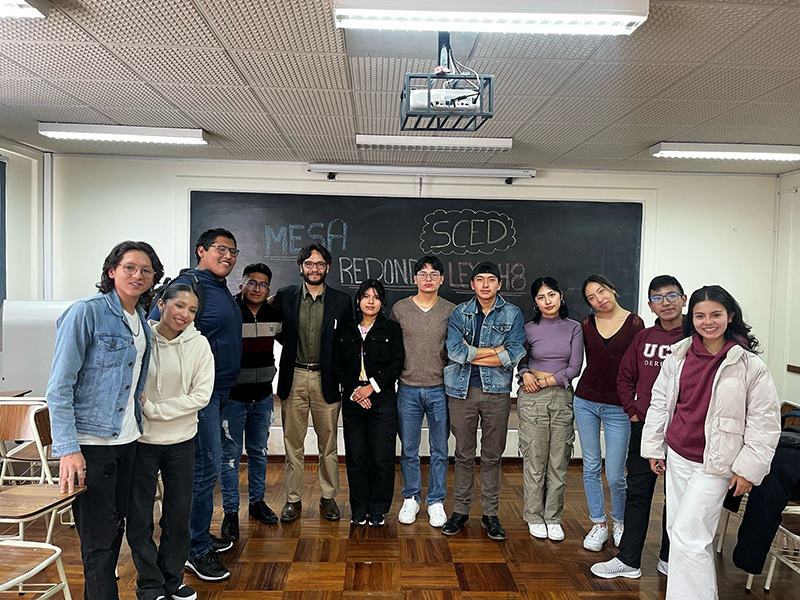 Estudiantes de derecho debaten la Ley 348