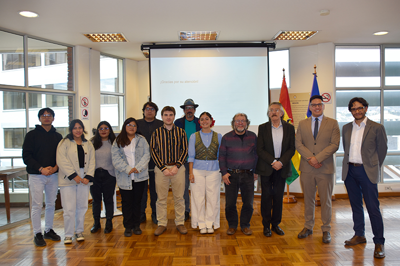 Investigadores de Chile y Bolivia comparten avances en el marco del convenio «Artesanos de la unidad»