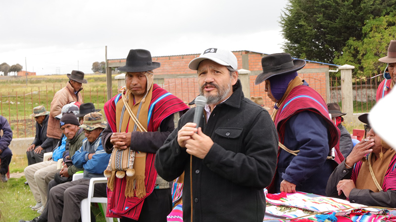 Investigadores presentan hallazgos sobre seguridad hídrica y alimentaria en la comunidad de Catacora