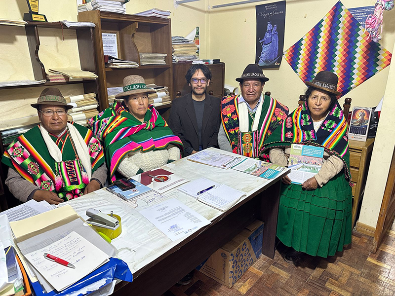 Convenio entre la U.C.B. y la nación Jach’a Karangas impulsa formación e investigación en justicia indígena originaria