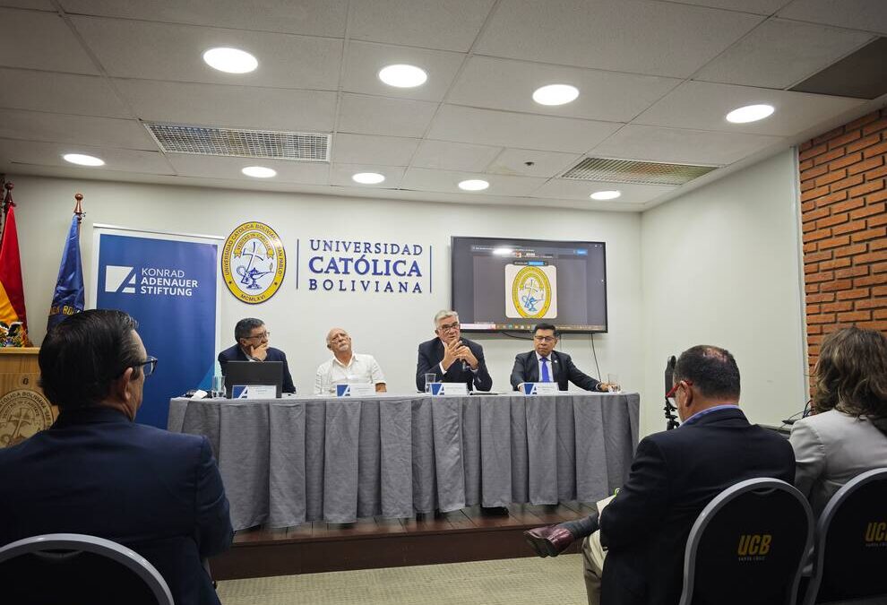 U.C.B participa en “diplomacia ciudadana” que promueve acercamiento entre Bolivia y Chile