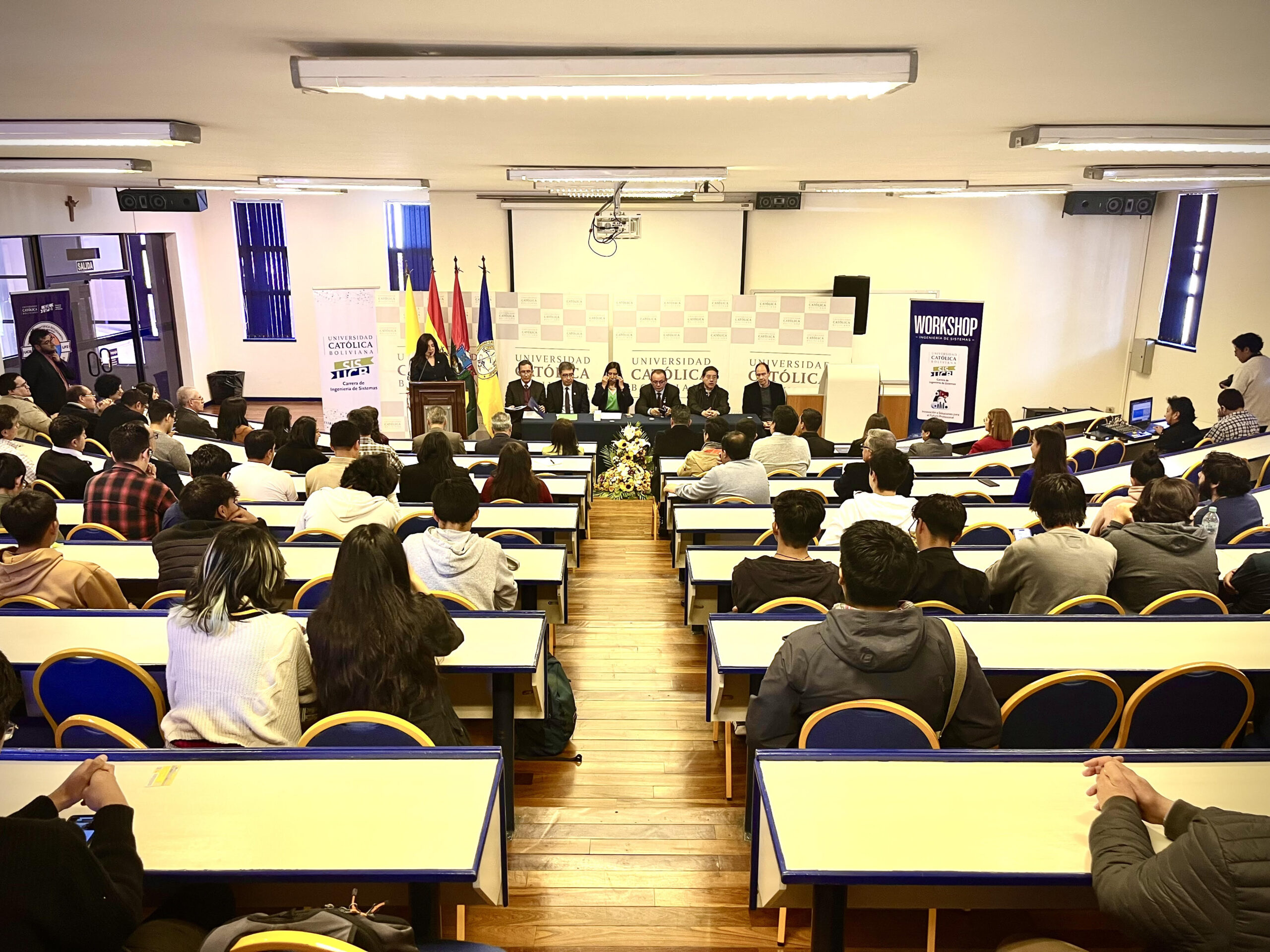 Ingeniería de Sistemas se acredita por tercera vez y asegura que el logro muestra una “trayectoria sólida”