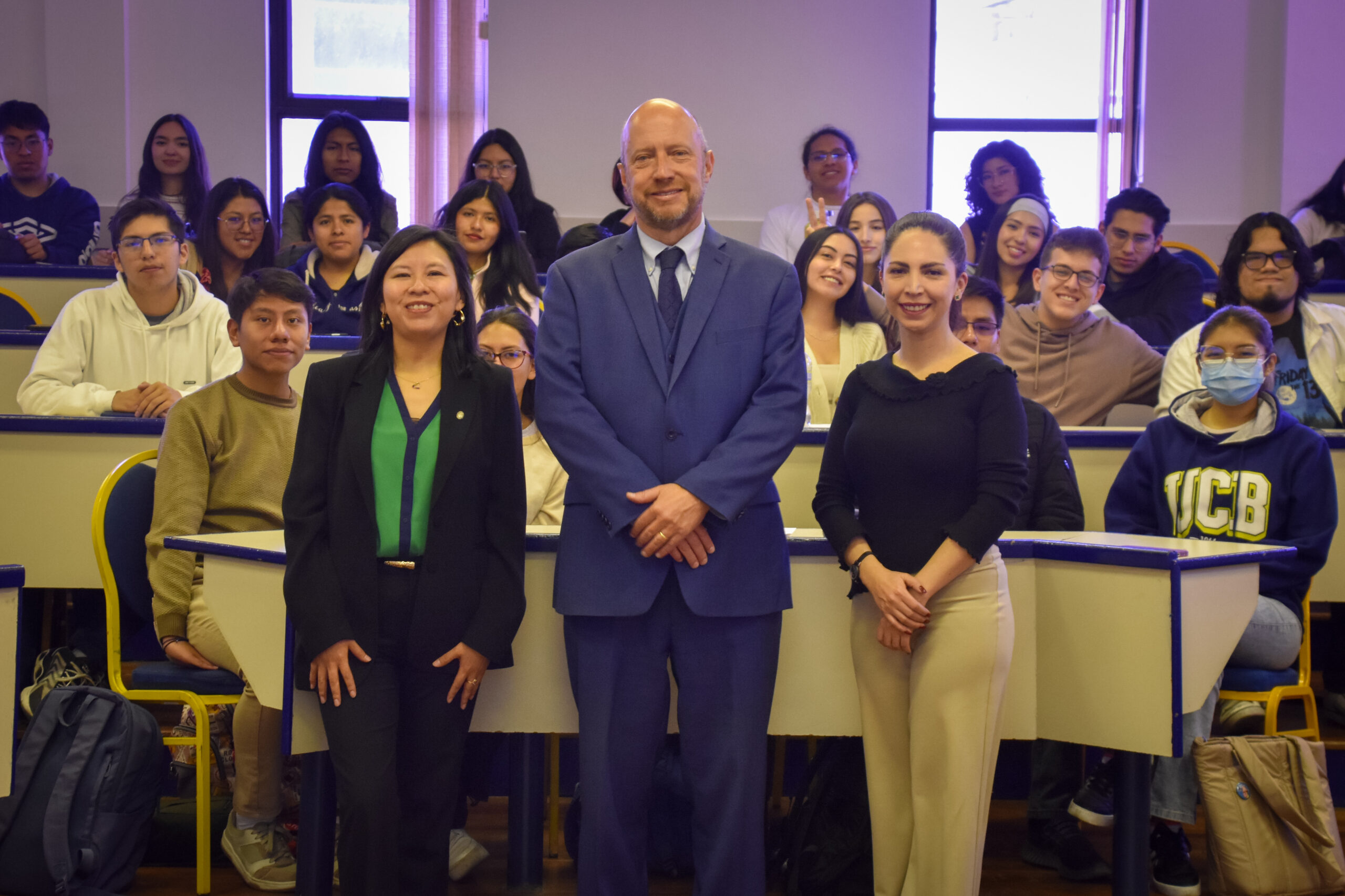 La U.C.B. y la Embajada de Brasil impulsan el aprendizaje del portugués y la conexión cultural