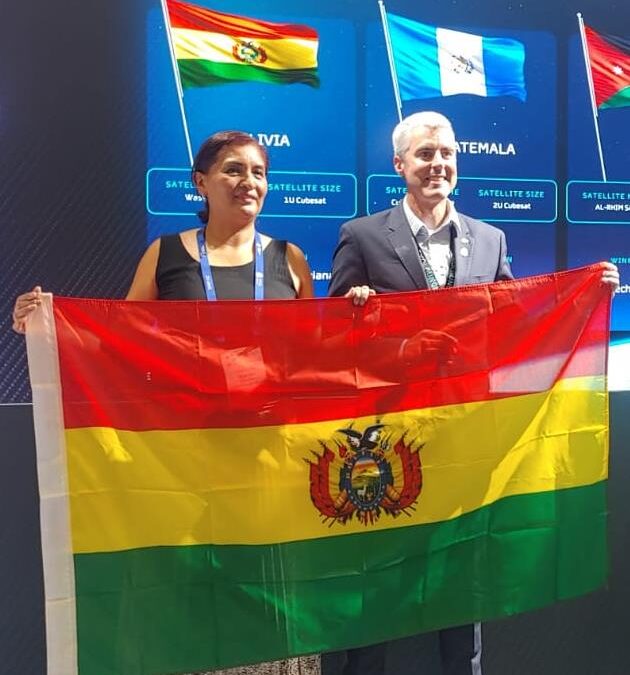 U.C.B. asiste en Australia a evento de soluciones espaciales y a congreso astronaútico 