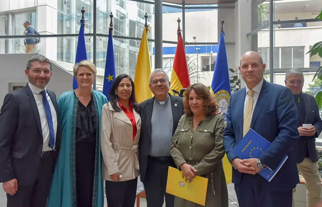 La U.C.B. promueve espacios de análisis sobre el conflicto en Ucrania