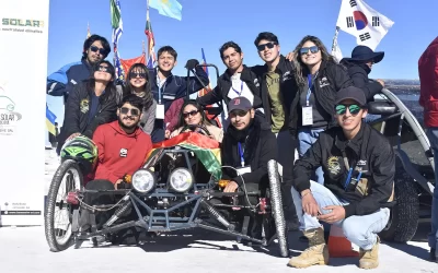 Exitosa participación del equipo de la UCB en carrera de vehículos solares
