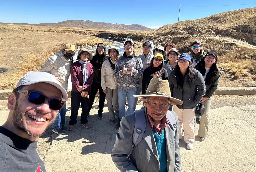 Estudiantes e investigadores recorrieron la cuenca Katari para fortalecer un reporte socioambiental interdisciplinario