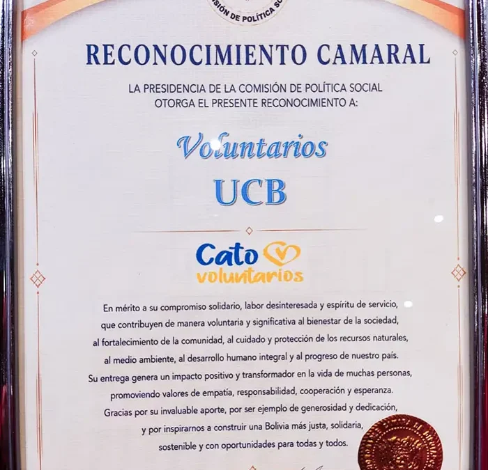 Catovoluntarios U.C.B. recibe Reconocimiento Camaral por su aporte al voluntariado en Bolivia