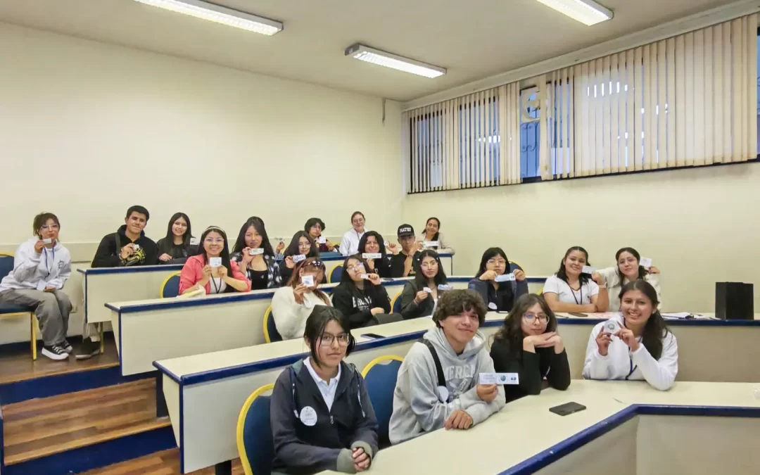 La química como agente de cambio: estudiantes de colegios fueron invitados a explorar el potencial de los polímeros y las alternativas sostenibles