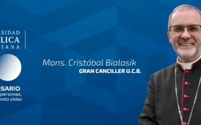 Mons. Cristóbal Bialasik es designado Gran Canciller de la U.C.B.