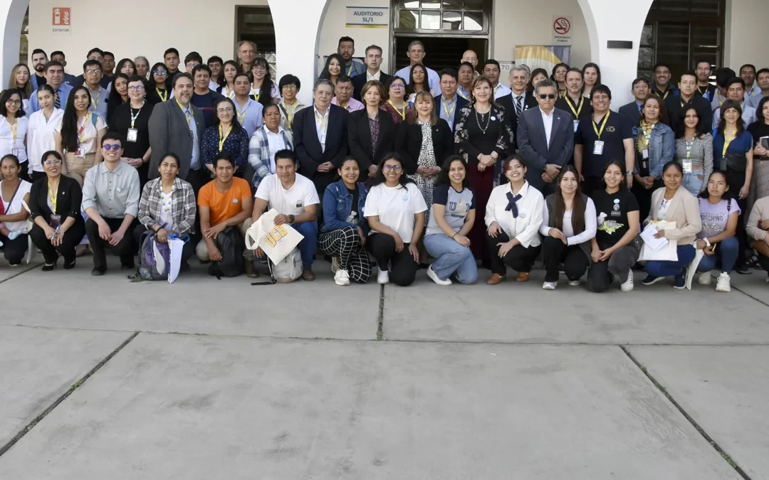 El III Congreso Internacional «Resiliencias frente a la Crisis Climática» arranca en la U.C.B. con un fuerte llamado a la acción