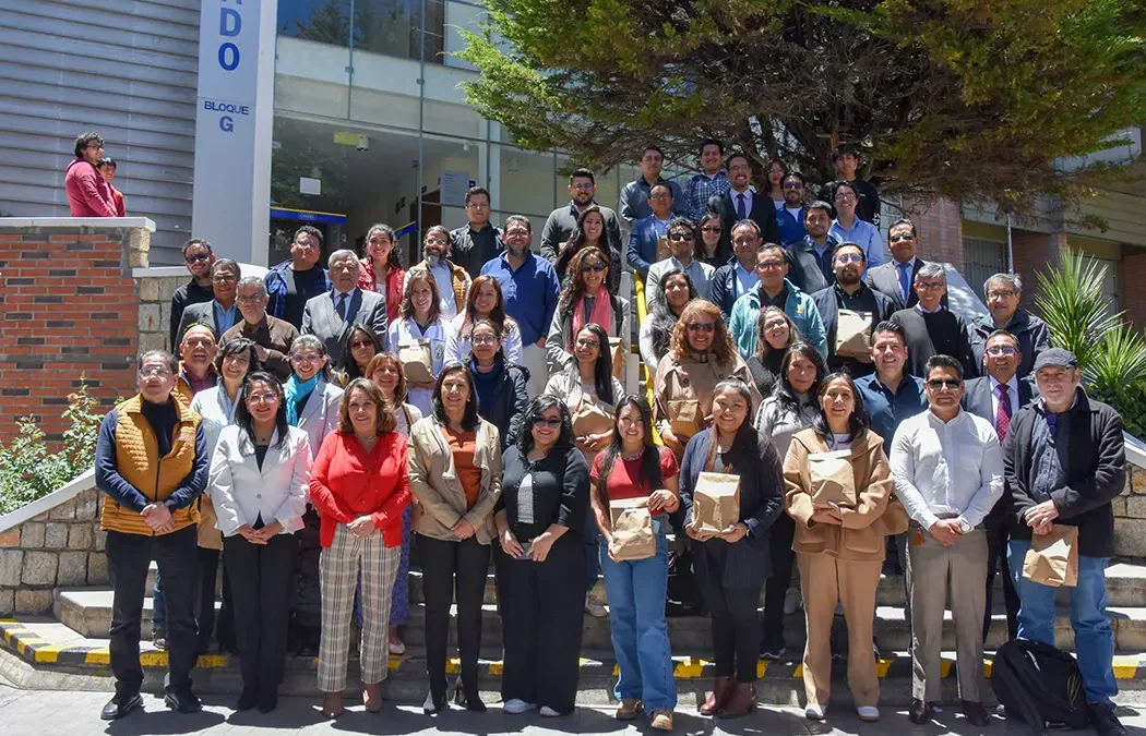 Docentes de la U.C.B. comparten 30 experiencias innovadoras para enriquecer la enseñanza
