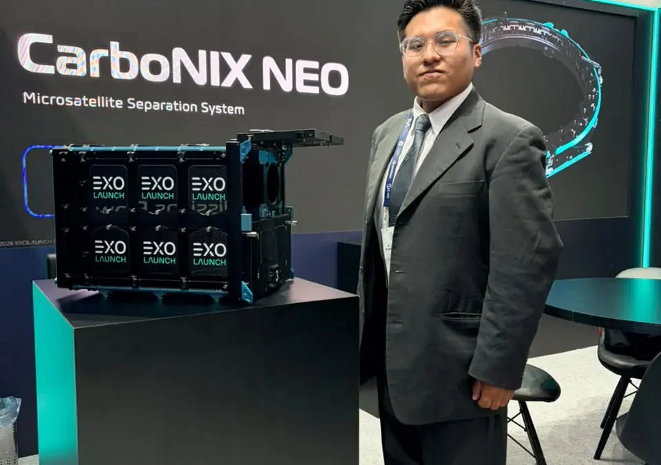 Graduado de Ingeniería Mecatrónica participa en el Congreso Internacional de Astronáutica 2026